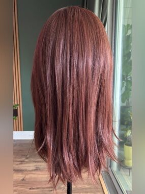 TressAllure Sensational Wig in Chestnut (33/130R)